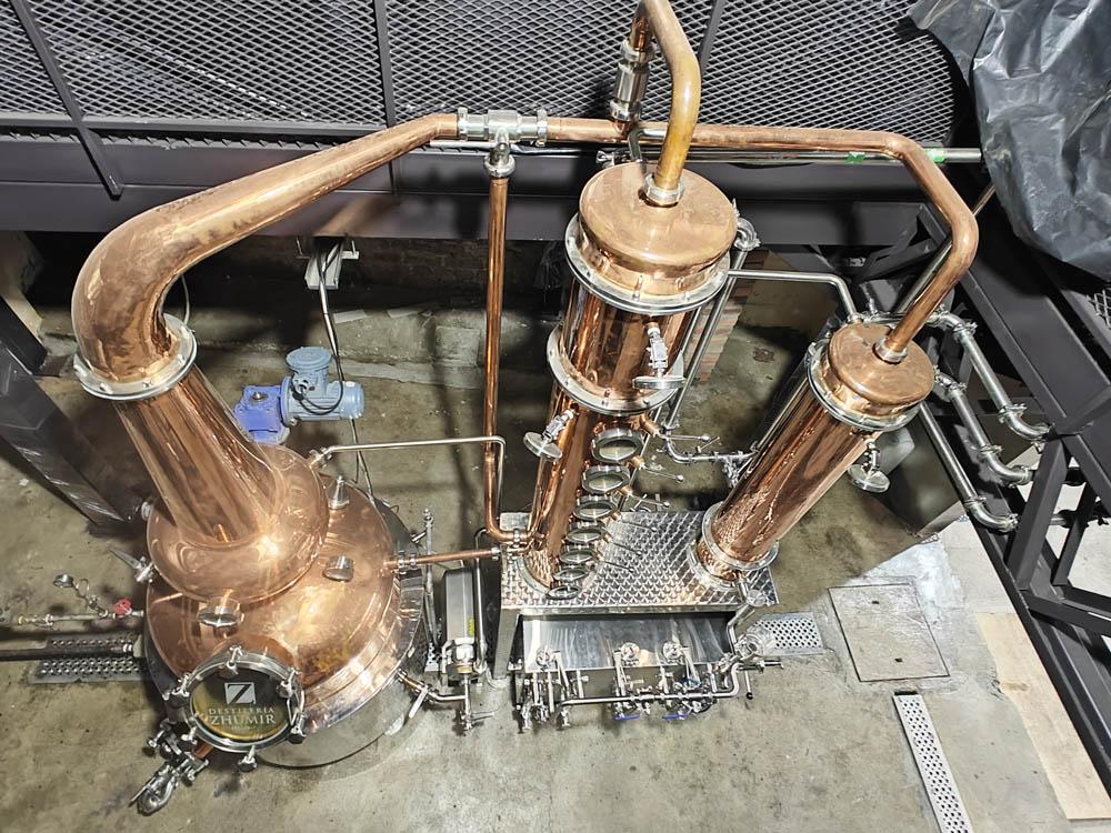 <b>600L Complete Grain Whisky Di</b>